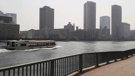 聖路加ガーデン.jpg