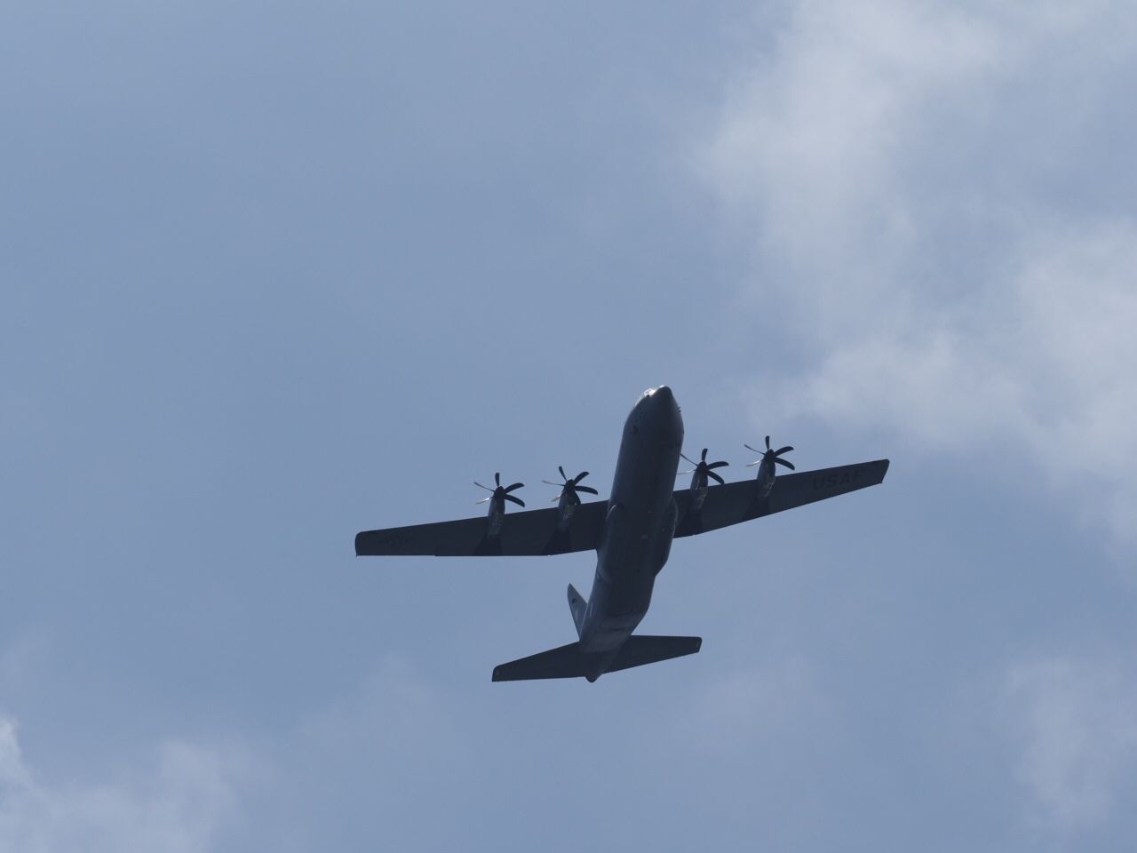 米空軍のc 130輸送機が飛行 大室山隠居初心者のブログ 楽天ブログ