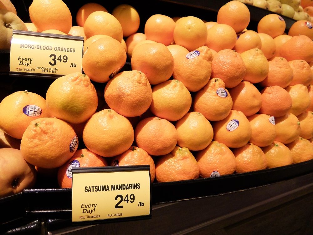 ハワイのスーパーマーケット みかん サツマ オレンジ 英語