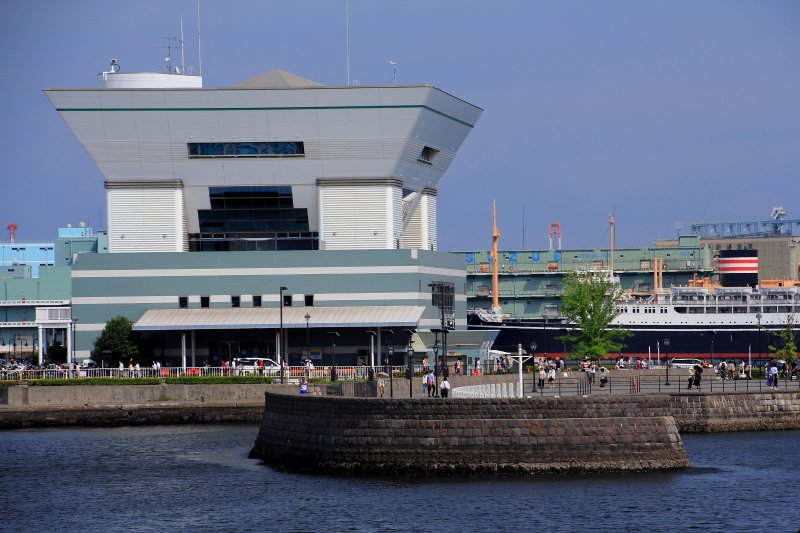 横浜大桟橋_06象の鼻と埠頭ビル.jpg