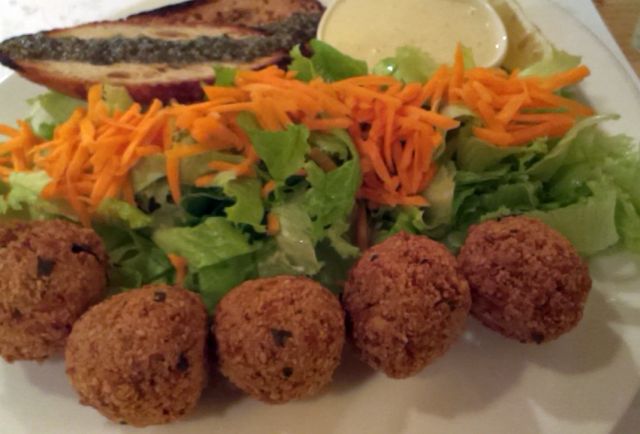 zrno bio zagreb restaurant falafer