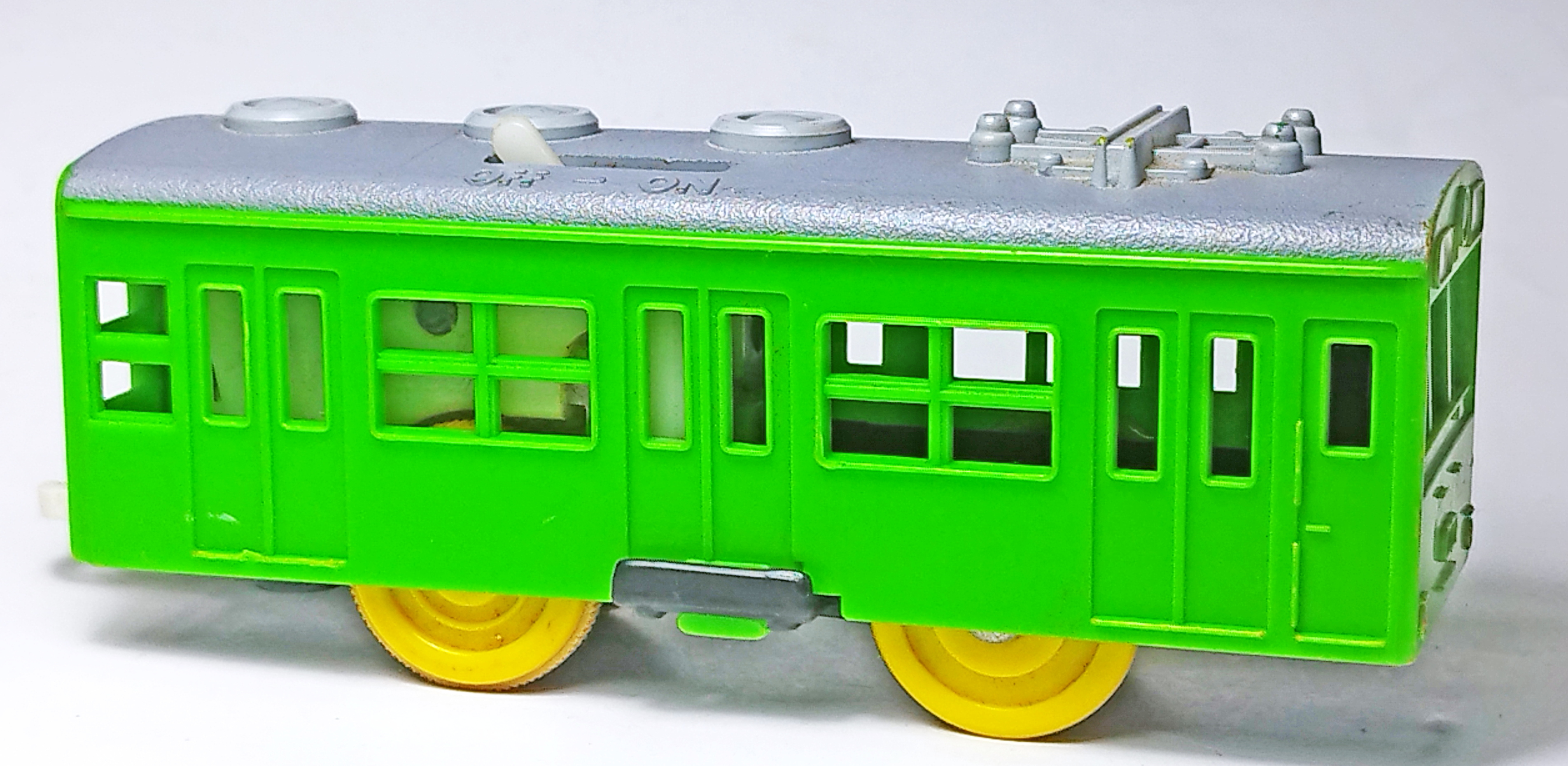 プラレール】電動プラ電車 電車 前スイッチ 旧動力 緑色 日本製