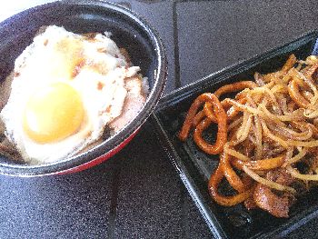 DCIM2023B-1グランプリ食堂焼きそばと丼-350.jpg