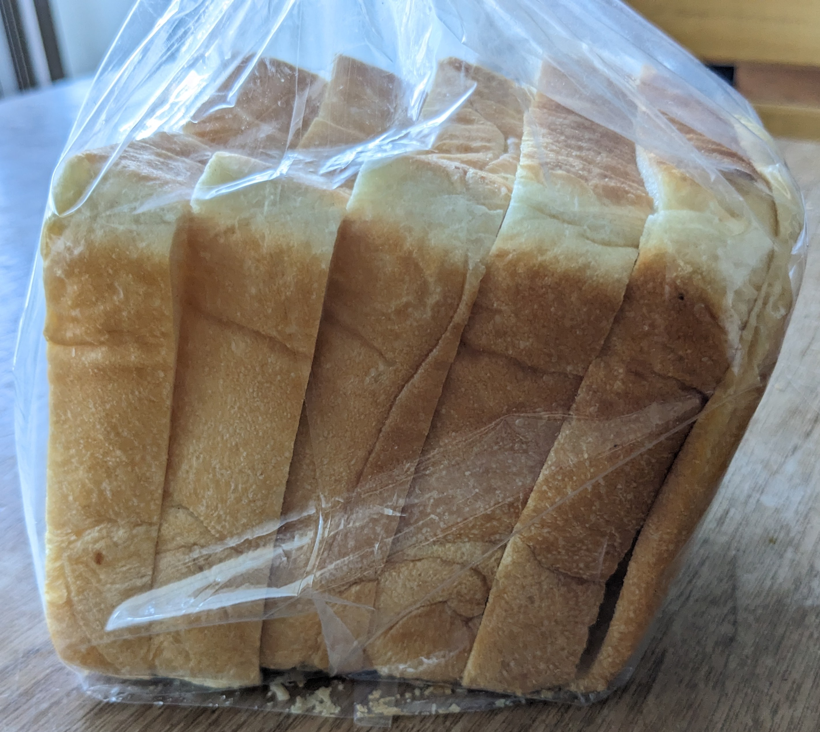 岡山市パン屋パブリックの通販　キタノカオリの食パン　5＋1枚切り