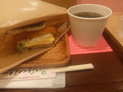 沖縄那覇空港 ポークたまごおにぎり本店 でもずくスープ 居酒屋一人旅 美味しい日本酒 焼酎を探して 楽天ブログ