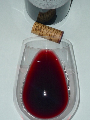 Ch.Meyre 2005 glass.jpg