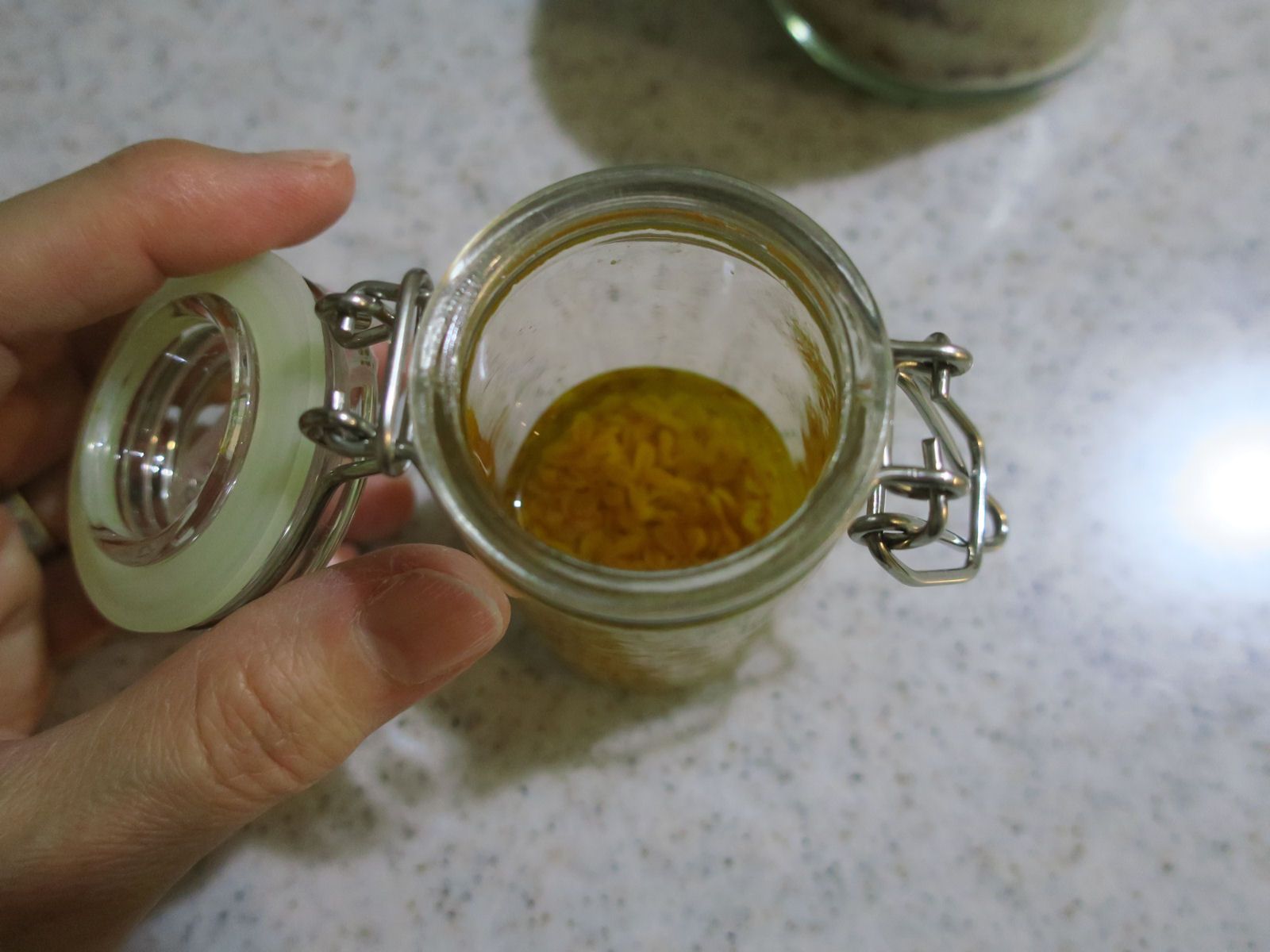 百均で買った瓶