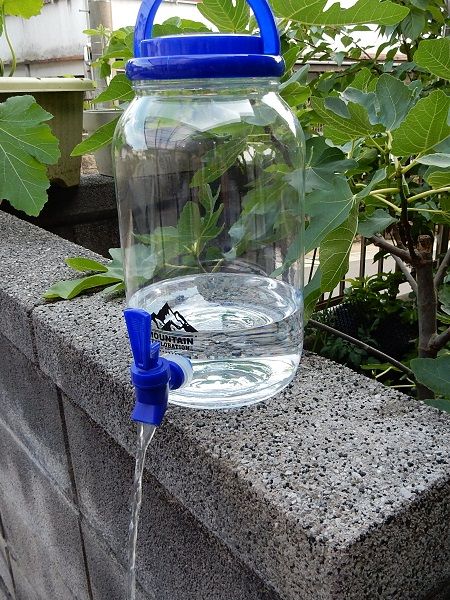 ダイソー 300円商品 ポリ容器 コック付 3 8l Soramame Life 楽天ブログ