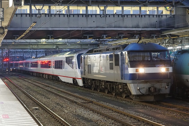 EF210-154牽引 伊豆急 2100系R-5編成 甲種5