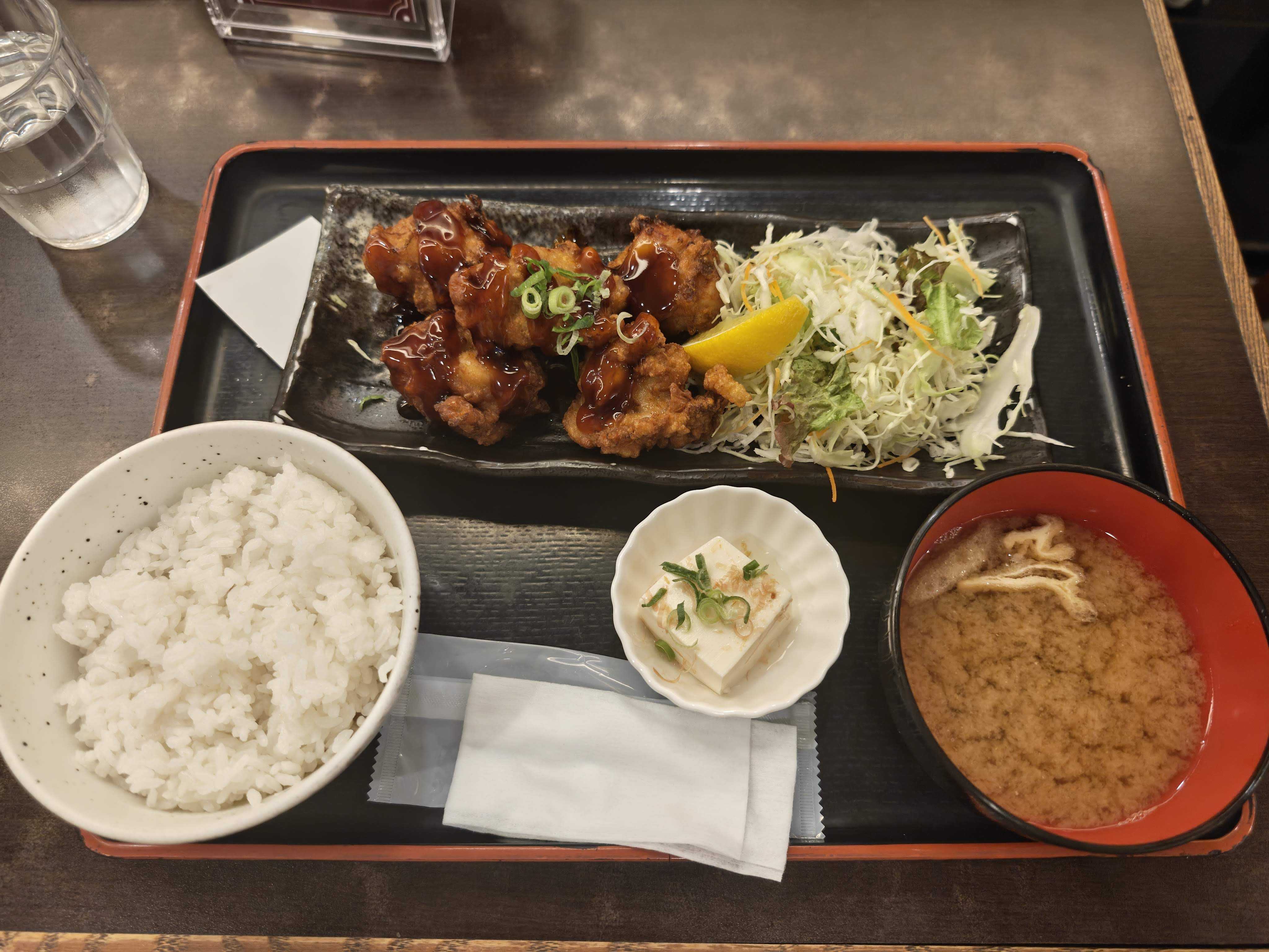 虎ノ門ヒルズ近く　洋食　東京厨房　唐揚げ 黒酢ソース