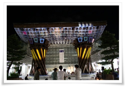 金沢駅 鼓門 プロジェクションマッピング-3 13.10.13