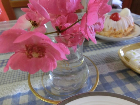 ケーキとコーヒー