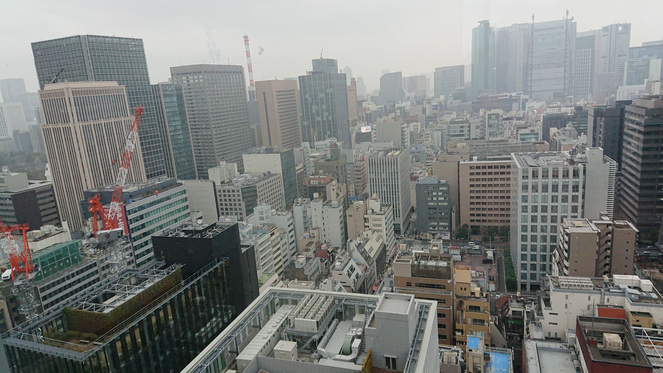 都会の喧騒からは程遠いビルからの景色 ブラヒロシ From Yokohamaからtokyo キセキ 楽天ブログ