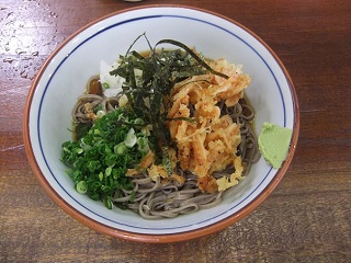 イズーラ修善寺そば・うどん・軽食コーナー@修善寺駅の冷やし桜えびそば