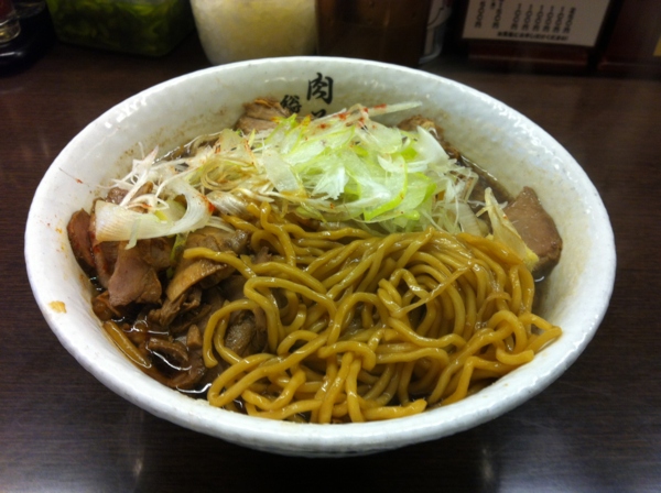 肉そば総本山　神保町　けいすけ　肉そば（醤油）　麺