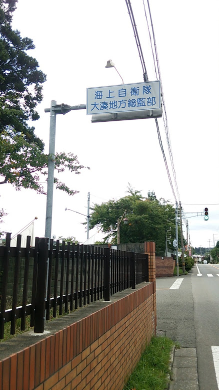 ０３