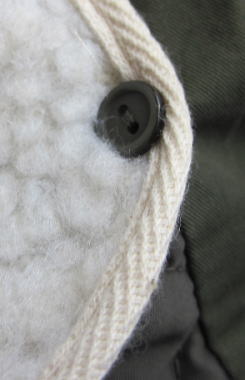 UNGRID モッズ刺繍コート カーキ 14200円→50%OFF 7100円福岡キャナルシティー4.JPG