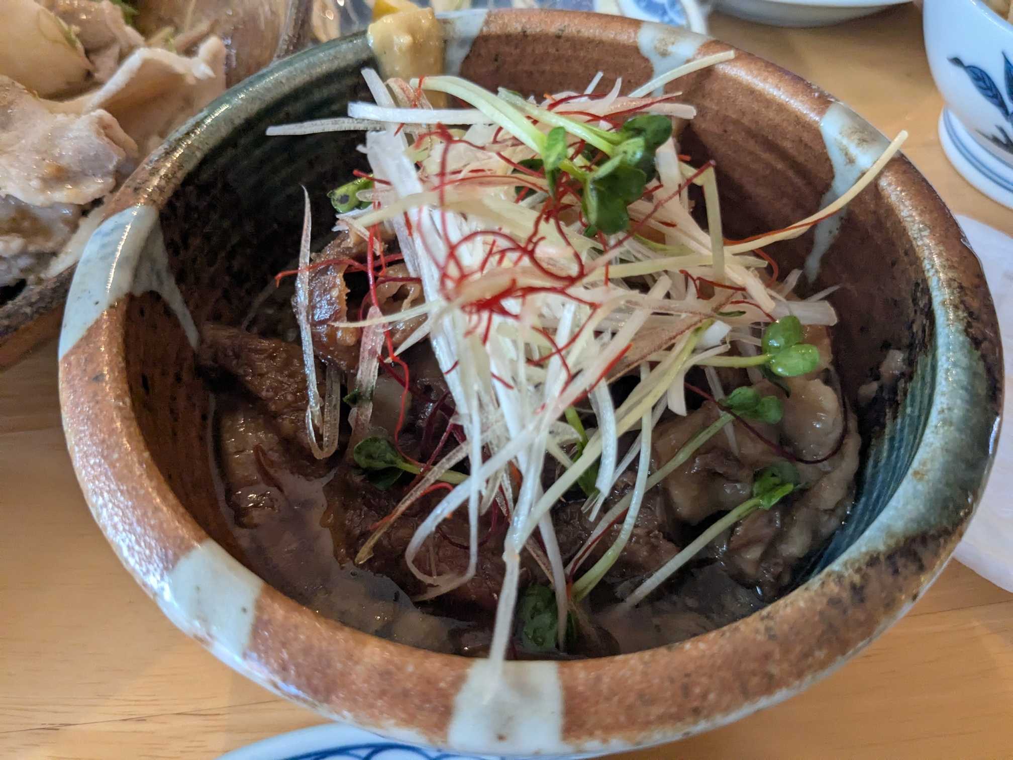 西表島　子連れ夕食　居酒屋がぶまる　石垣牛　牛すじ煮込み