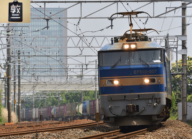 EF510-507 2016.05.27 遅4058レ.jpg