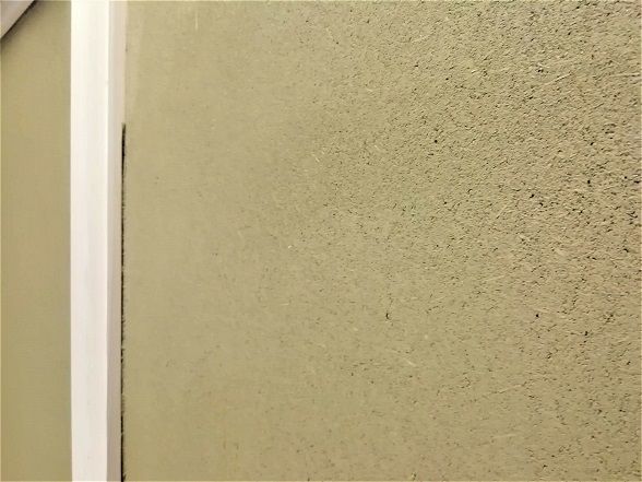 左官の技 再び 中塗り と 上塗りサンプル 職人と共につくる家 伝統構法の家づくり 大阪の街中で 石場建て 木組み 土壁 のマイホーム新築