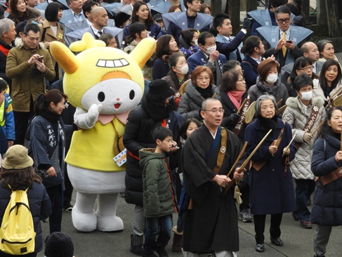 池上本門寺の豆まき