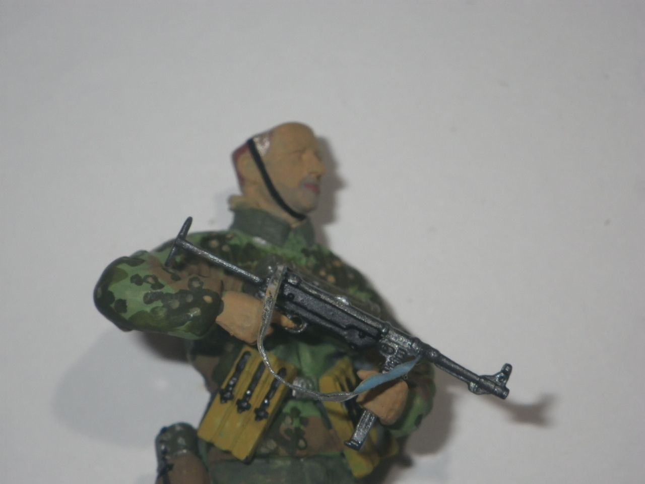 全商品オープニング価格 ドラゴン 1 35 Ww Ii ドイツ武装親衛隊 第1ss装甲師団 大隊長 パンツァーマイヤー マリウポリ 1941 Dr6116 Schmidgruber At