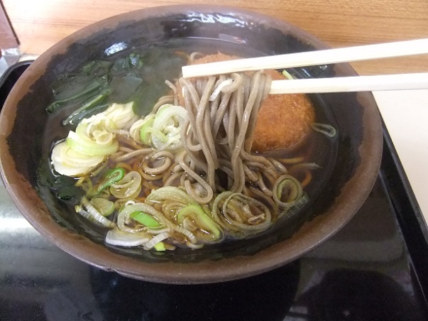 君塚＠池袋のメンチカツそば２