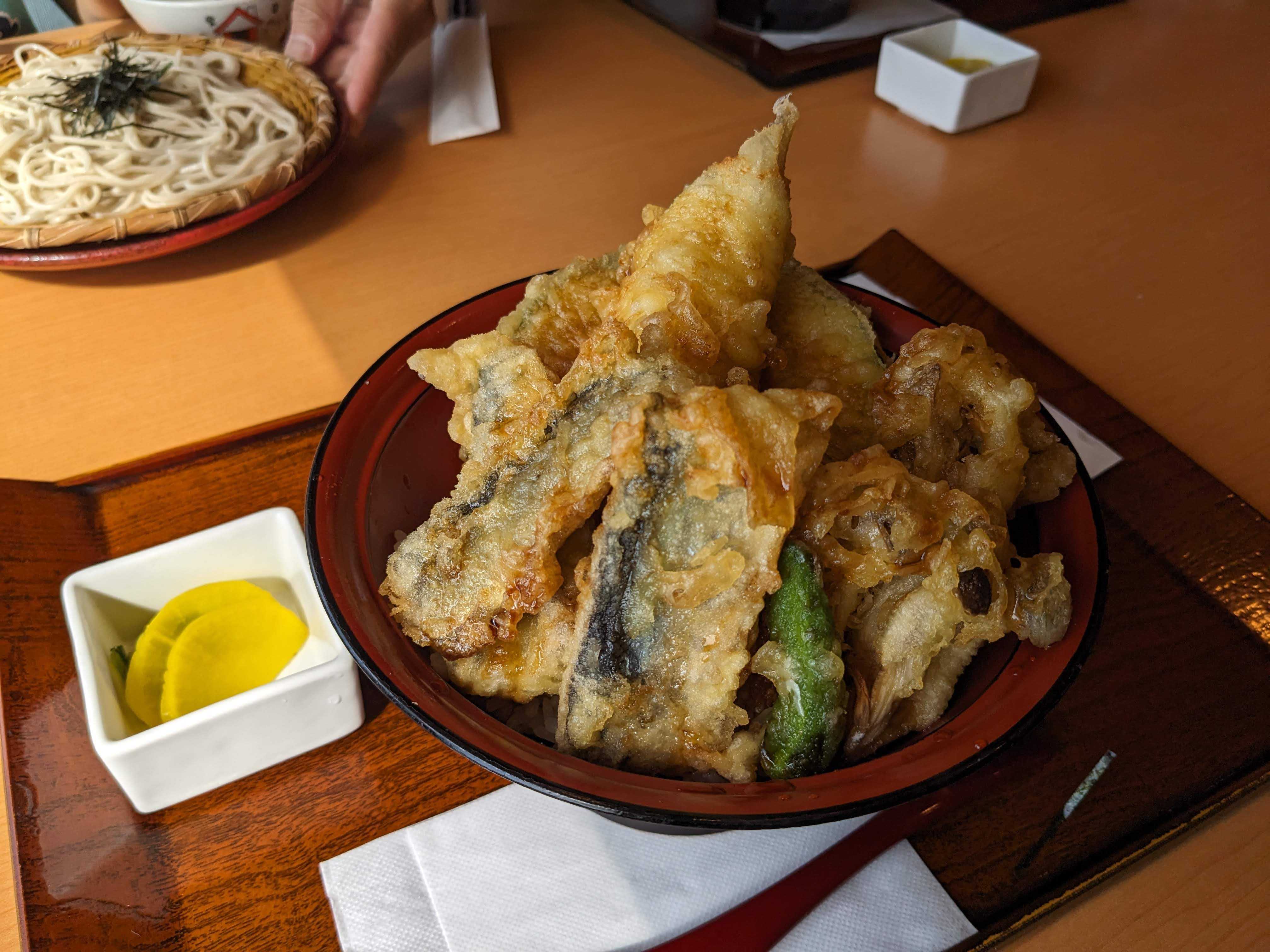 幕張温泉 湯楽の里 さんま秋菜天丼