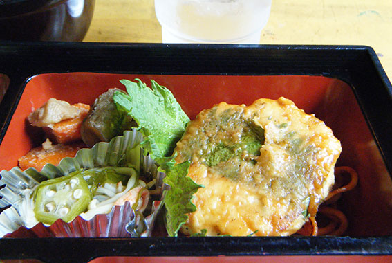 アメリカンステーションの「豆腐のおやき」♪