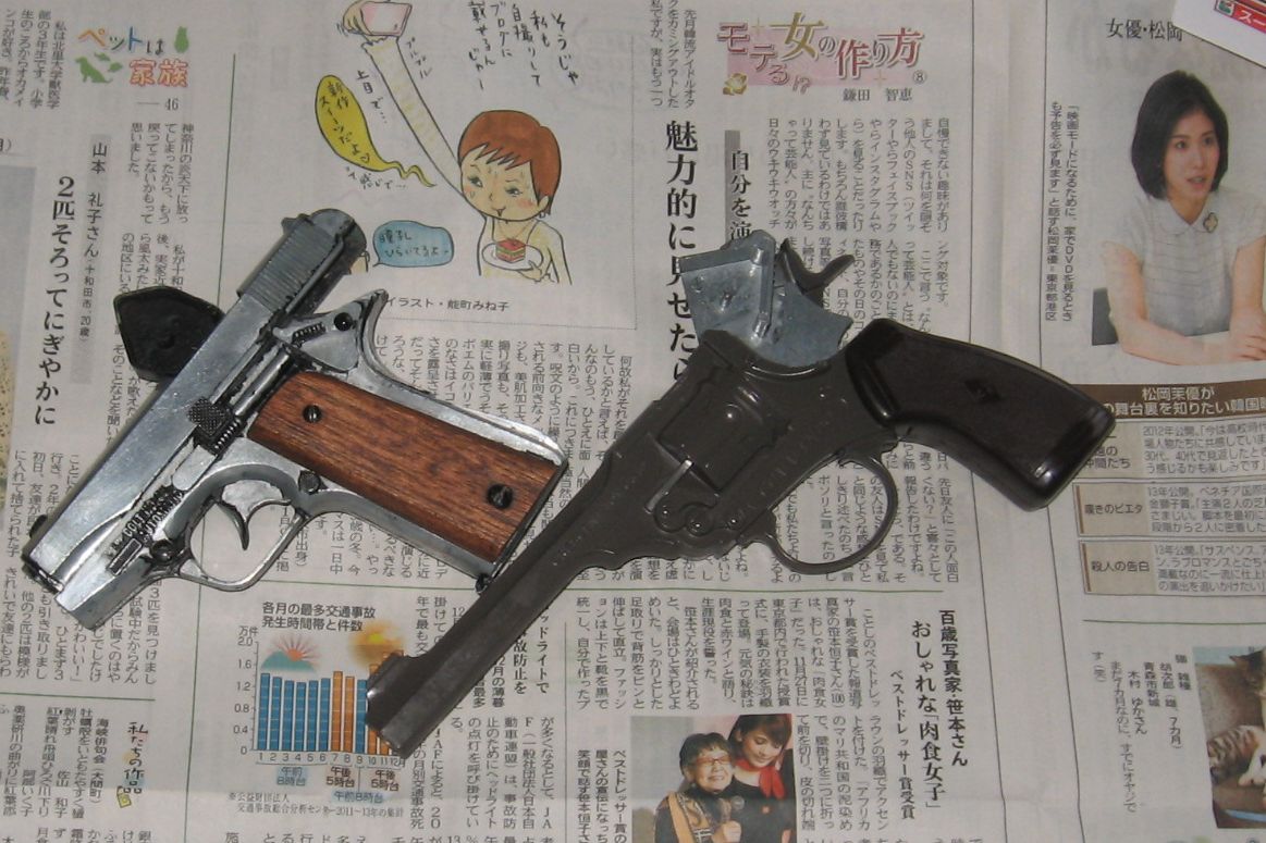 IMG_2312　　ニューコルトととコマンドビストル　　オープン.jpg