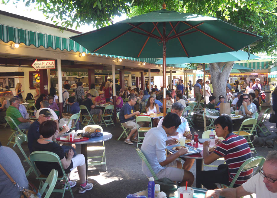 ファーマーズマーケット　フードコート　kumicaltours