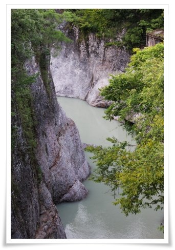 手取峡谷-2 13.9.18