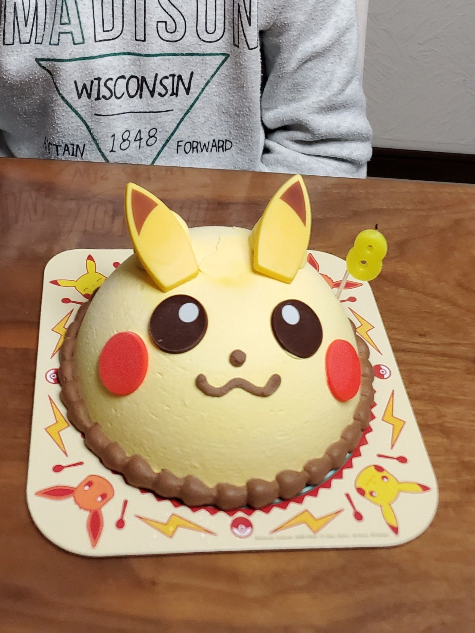 息子の誕生日 サーティワンのポケモンアイスケーキでお祝い Happy 育児日記 楽天ブログ