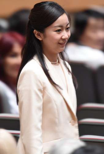 佳子さま紀子さまと子供虐待防止会議へ