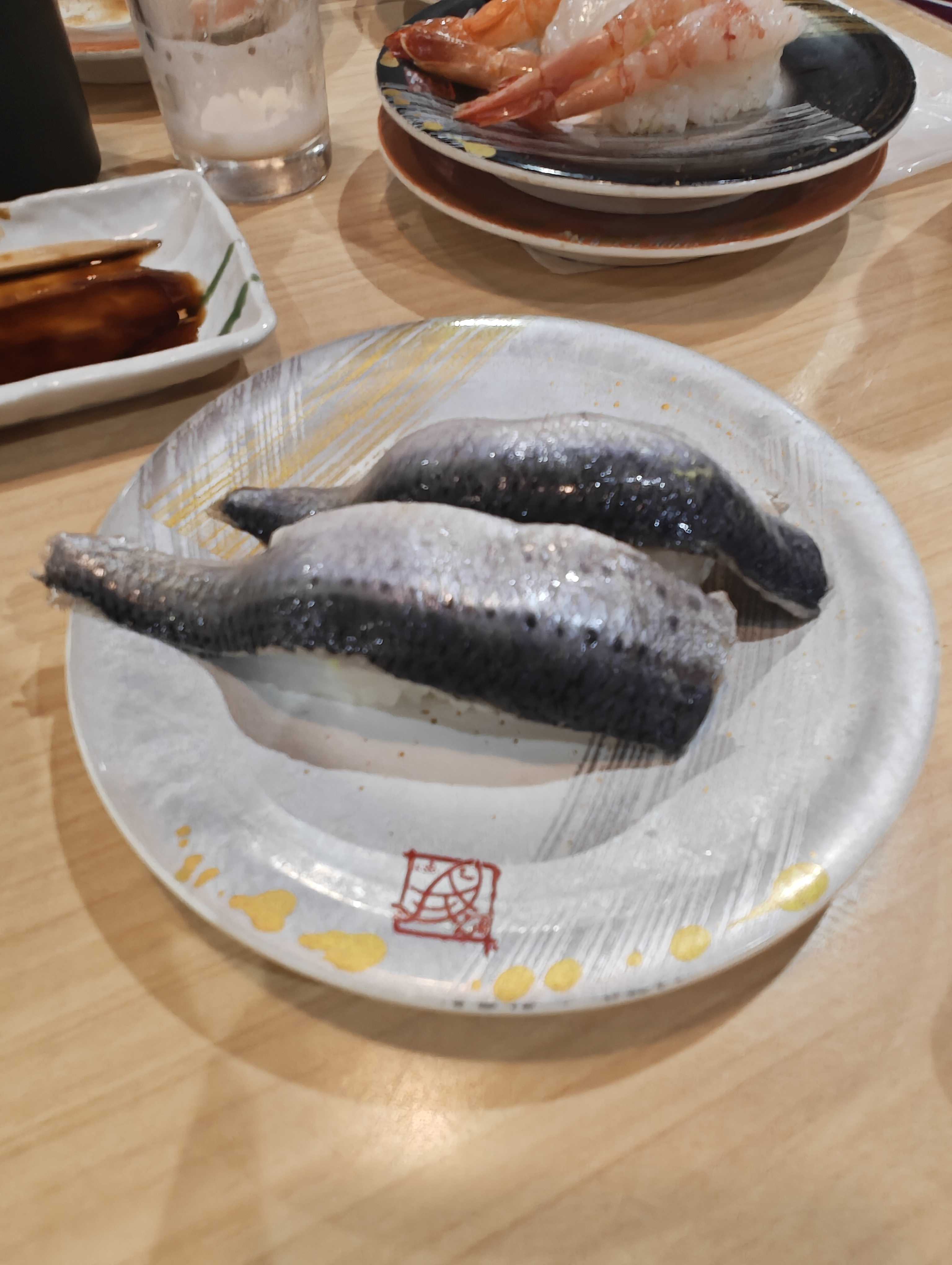 大洗 魚市場前 回転寿司　お魚天国 いわし