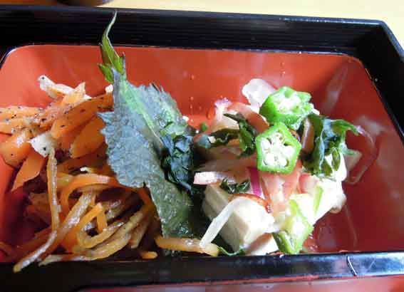 アメリカンステーションの「豆腐サラダ」♪