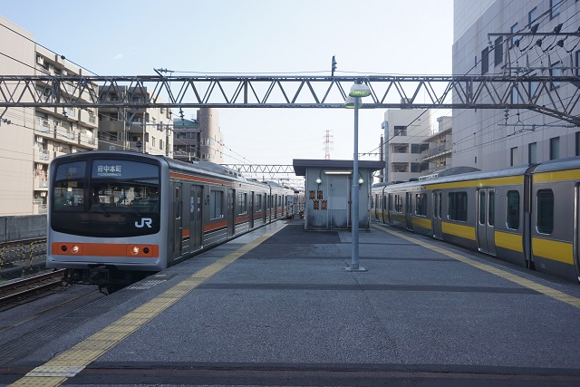 EF81 134牽引 E231系 青森配給 & ｢華｣4