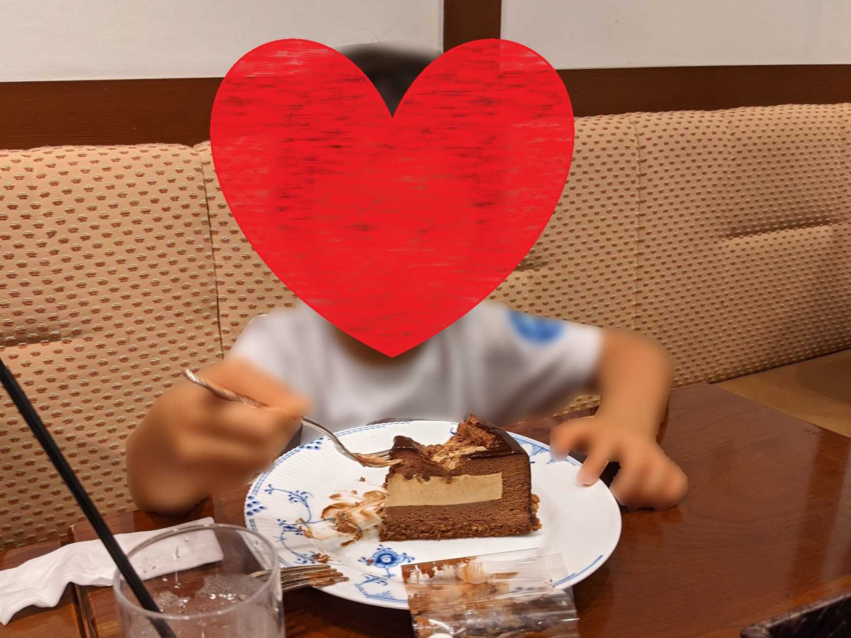 千葉駅子連れカフェ椿屋茶房　チョコレートケーキ