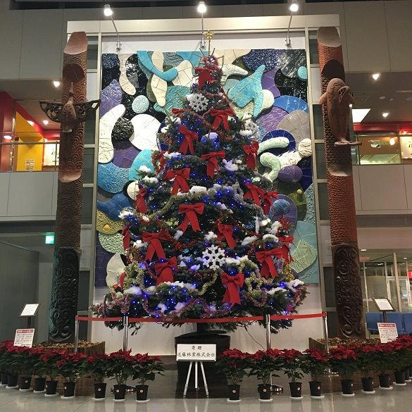 たんちょう釧路空港の巨大クリスマスツリー 北海道庁のブログ 超 旬ほっかいどう 楽天ブログ