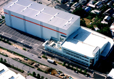 大阪トヨタLandB