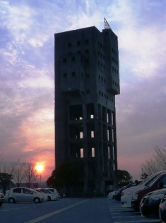 P1040019 yagura1 yuuhi.jpg