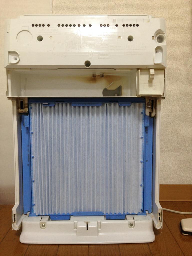空気清浄機（後）中.JPG