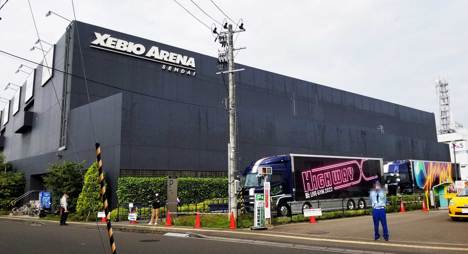 B'z LIVE-GYM \"BREAK THROUGH\" ツアートラック B'z LIVE-GYM 