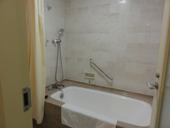 リーガロイヤルタワーウィングデラックスツインバスルーム