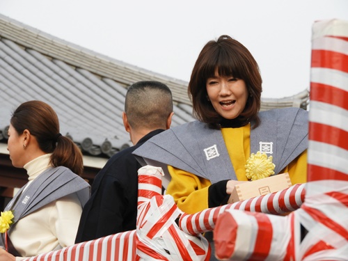 池上本門寺の豆まき