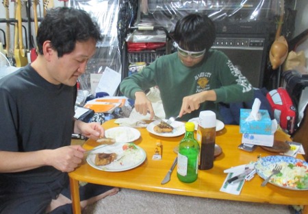 夕飯５