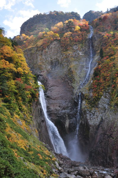 称名滝の紅葉