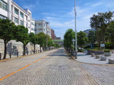 真田山小学校