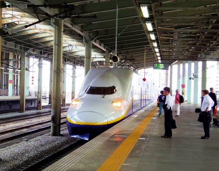 金沢駅　北陸新幹線はくたか２.jpg