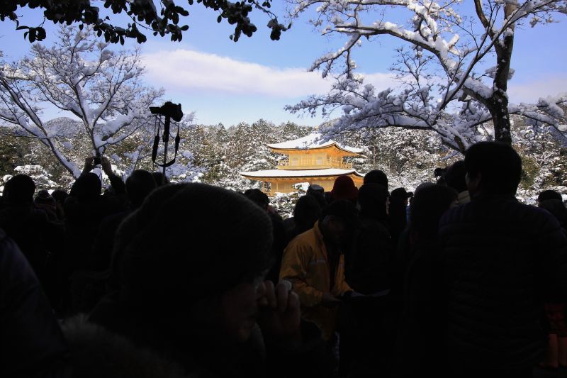 金閣寺_004混雑.jpg
